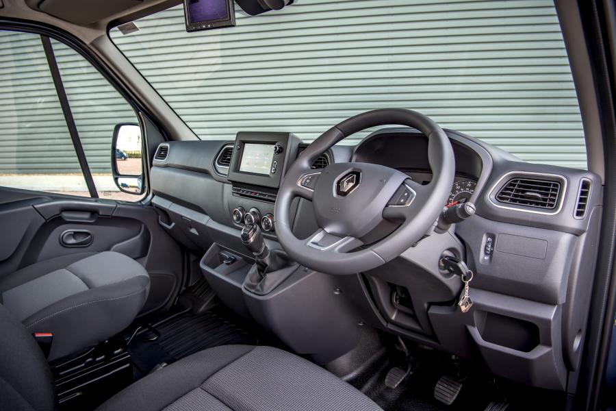 Интерьер Renault Master L3H2 Van 2019 года  (UK) (фото 21 из 42)